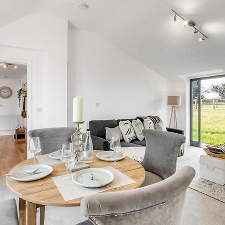 Rural 2-Bed Home Near Snetterton Larling Exterior foto